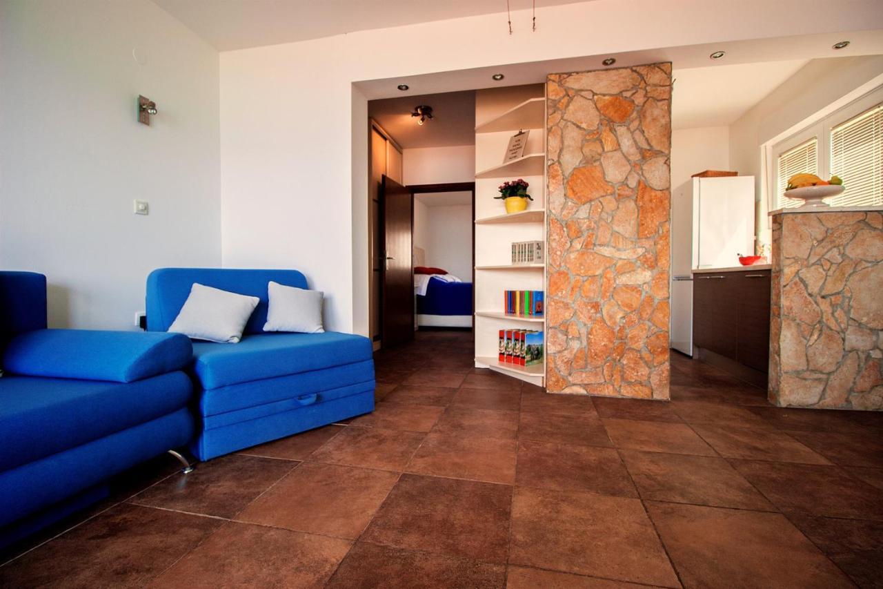 Sandy Beach Apartments Duce Exterior photo